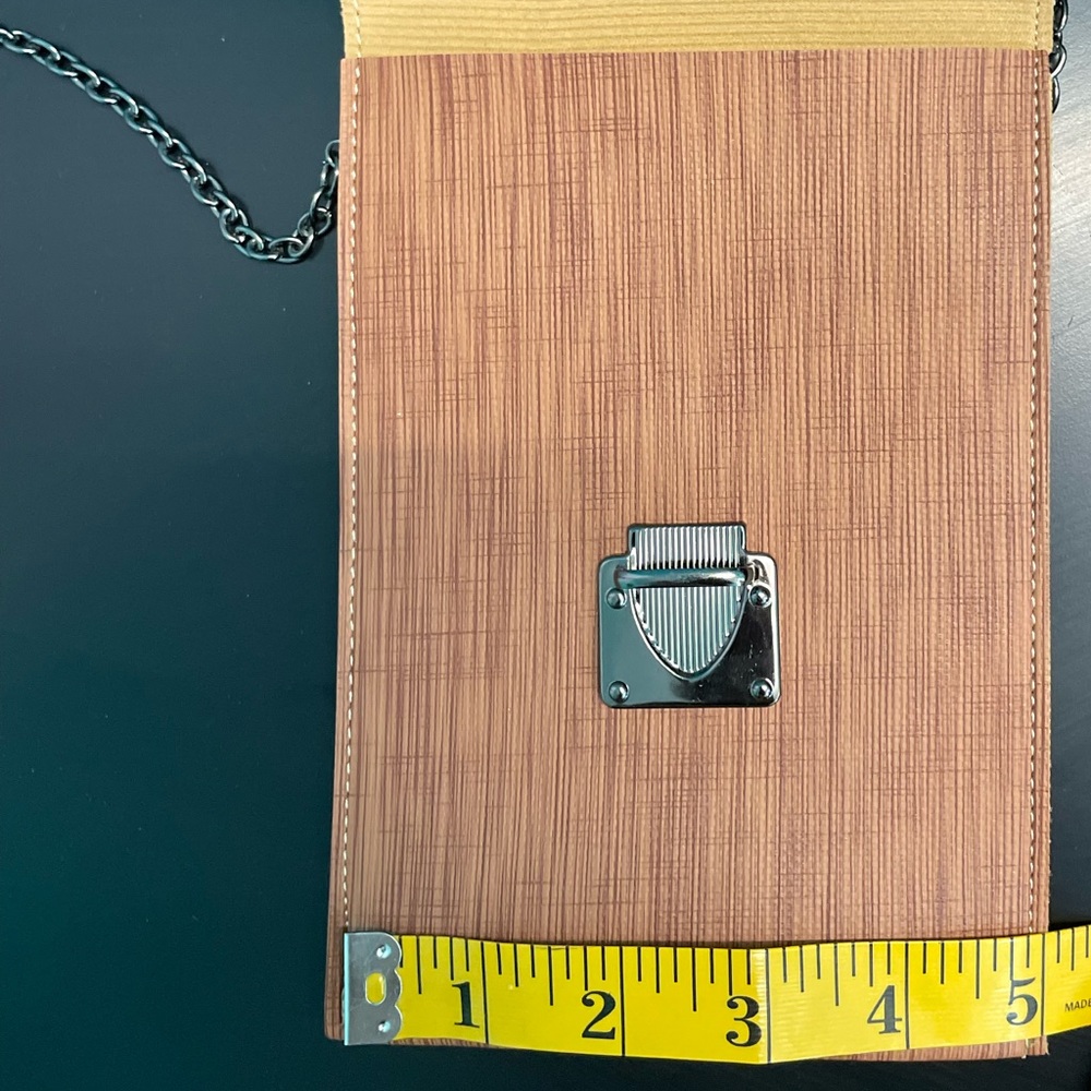 Tan Rectangular Shoulder Bag with Chain Strap and Flap Closure - Picture 7 of 9